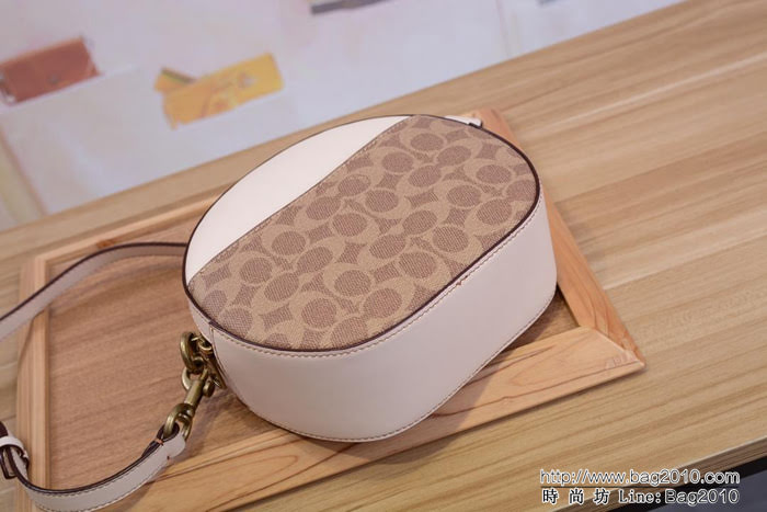 COACH蔻馳 新品發售 c家19年初新款盒子包 化妝包  Chz1608